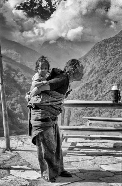 Old woman and child - near Annapurna, Nepal